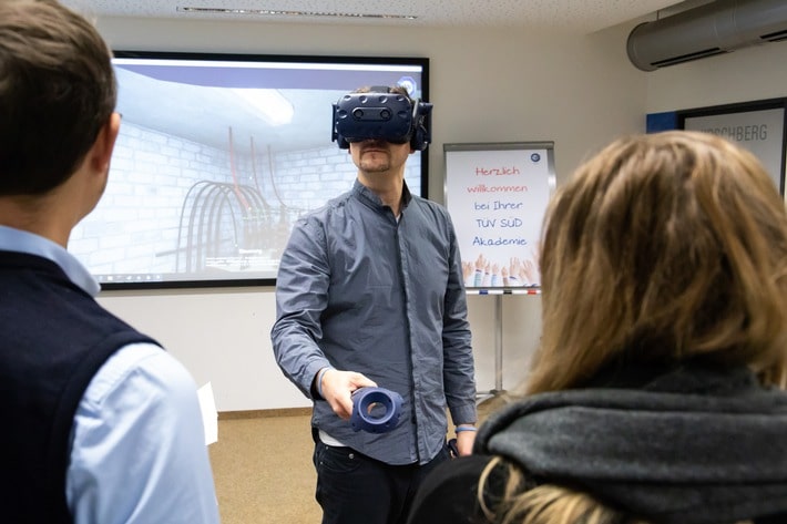 Virtuelle Welten: TÜV SÜD Akademie auf der Learntec 2022